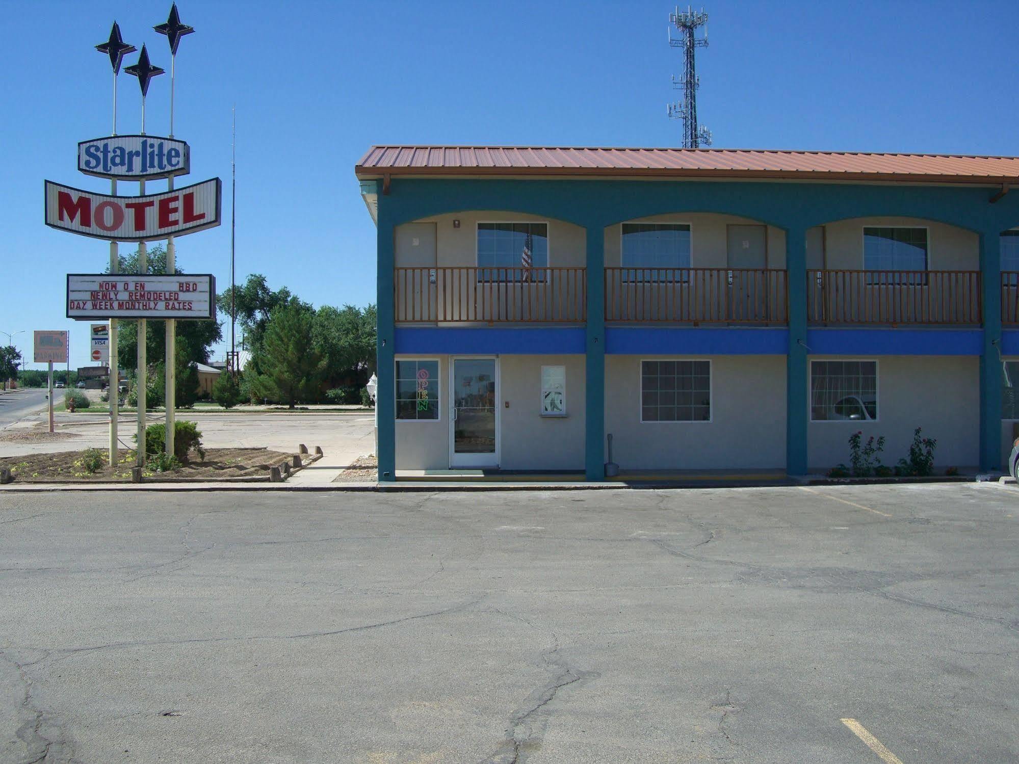 LA HACIENDA MOTEL 2⋆ ::: ARTESIA, NM ::: COMPARE HOTEL RATES